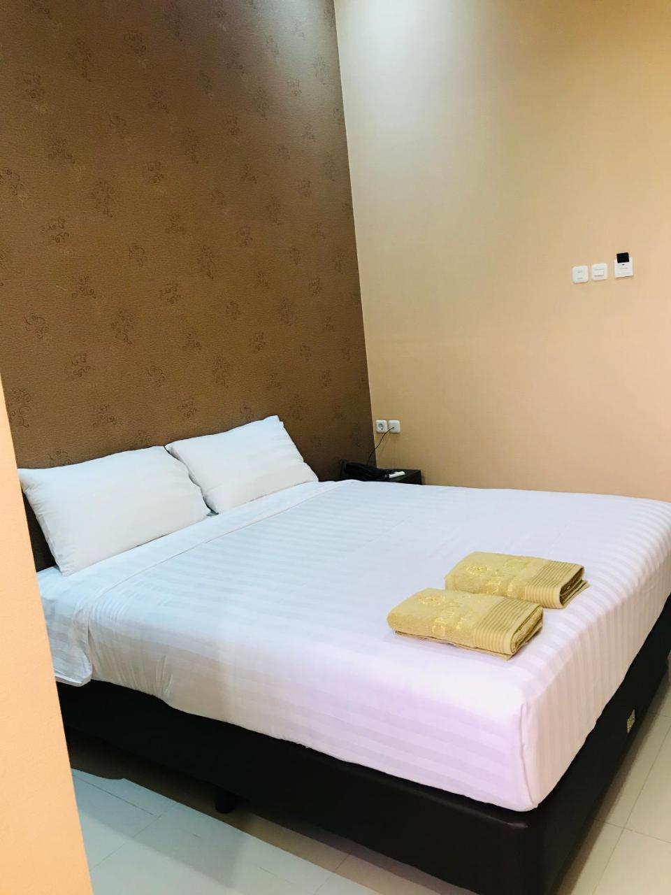 Hotel Great Star Ngadipuro Esterno foto