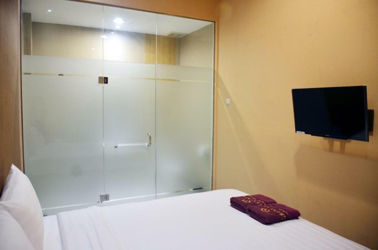 Hotel Great Star Ngadipuro Esterno foto